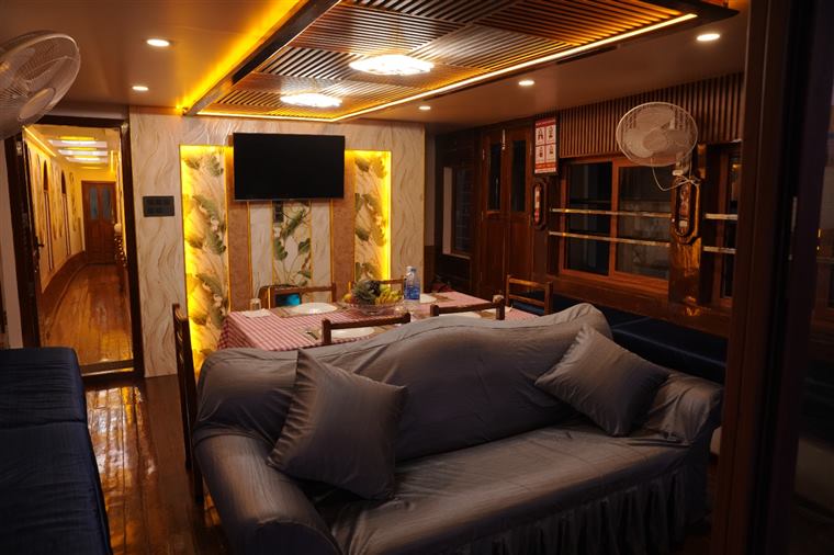 Lounge in the evening